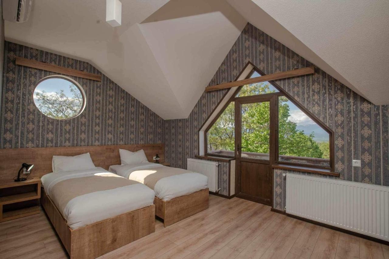 Chateau Orberi Hotel Ikalto ภายนอก รูปภาพ